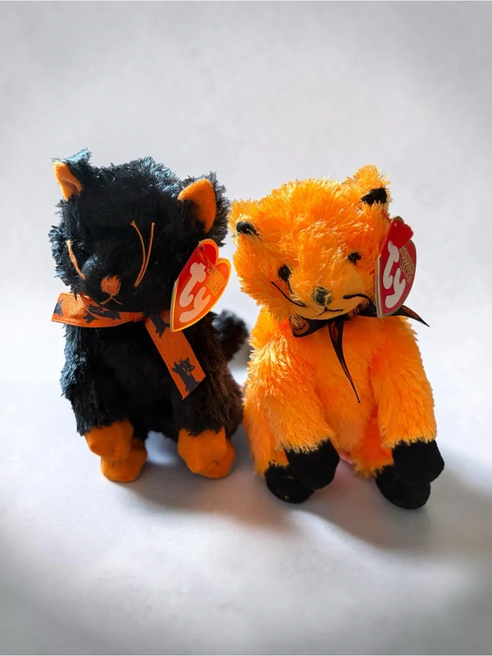 TY Halloween Set- 2 Beanie Babies and 2 Halloweenie Beanies